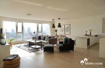 contemporary 4br apt in French concession near IAPM